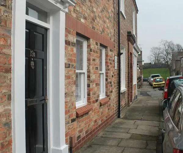 Kyme Street, Holiday home